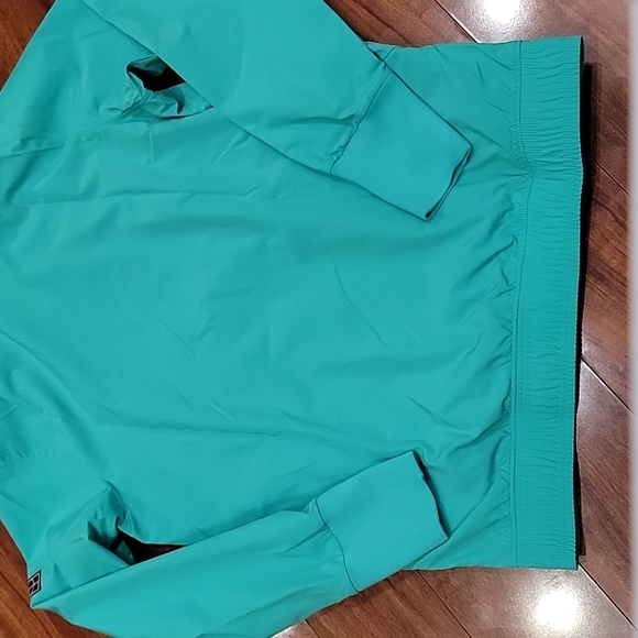 NWT size M Under Armour 1/2 zip windbreaker - Picture 9 of 14